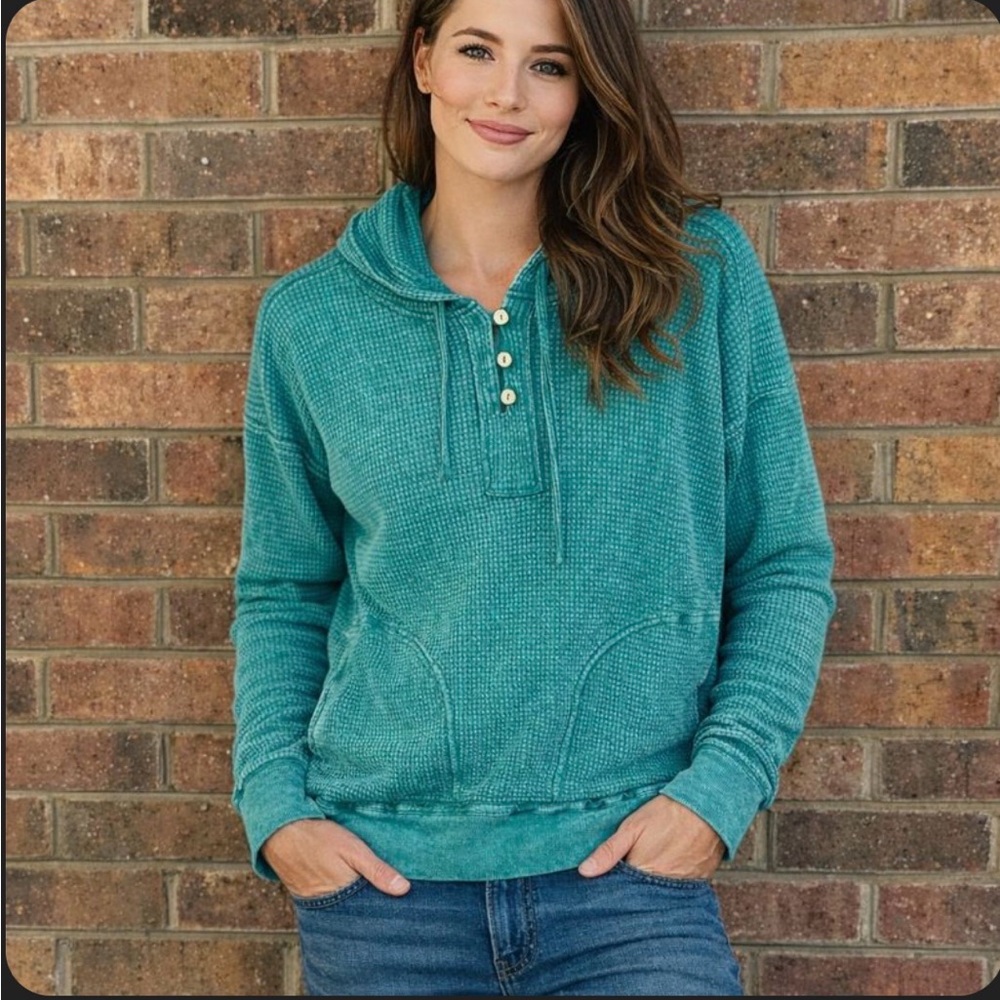 Zenana Outfitters Teal Short Sleeve Waffle Knit Henley Hoodie